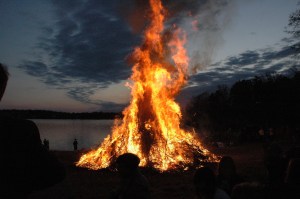 Valpurģa nakts ugunskurs. Autores foto