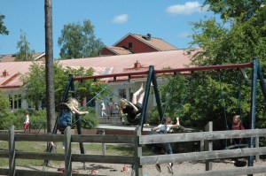 Šūpoles vasarā. 2012. gada 8. jūnijs