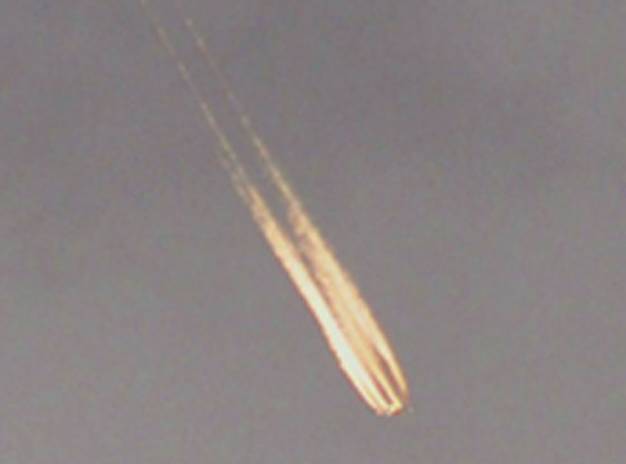 Krītoša zvaigzne 2013. gada 27. decembrī Zviedrijas debesīs. Foto Daniel Högbacka, Aftonbladet